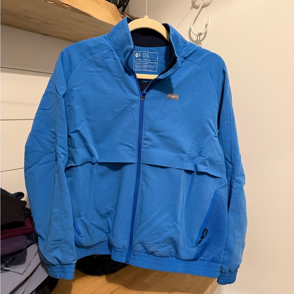 FIGS Sydney jacket